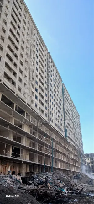 ያለቀ ሱቅ አያት አደባባይ