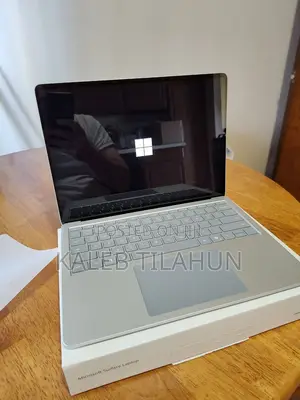 New Microsoft Surface Pro 7 16GB Qualcomm Snapdragon X Plus SSD 512GB