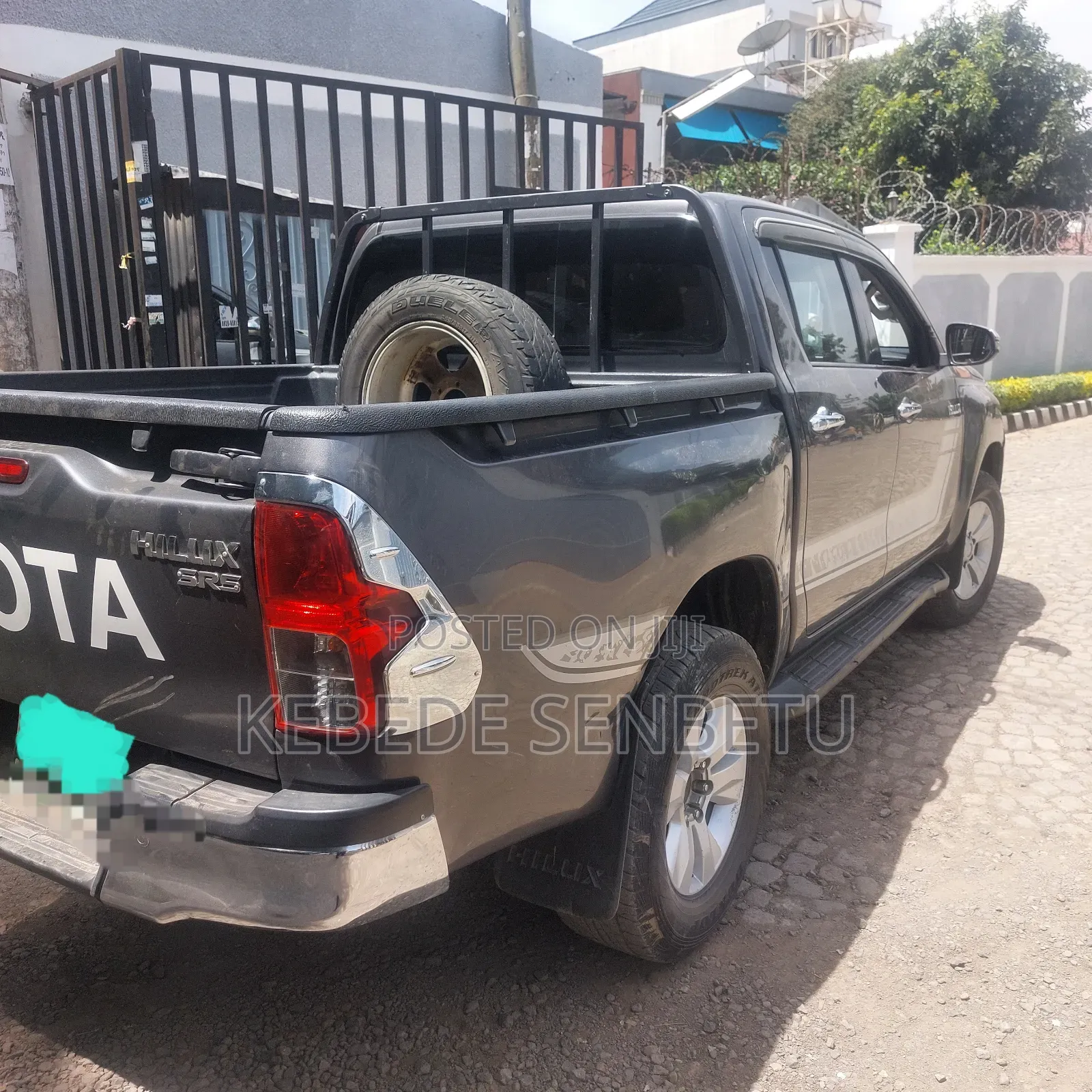 Toyota Hilux 2.4 Diesel 2020 Black