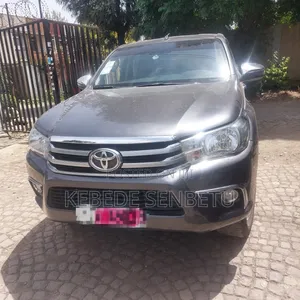 Toyota Hilux 2.4 Diesel 2020 Black
