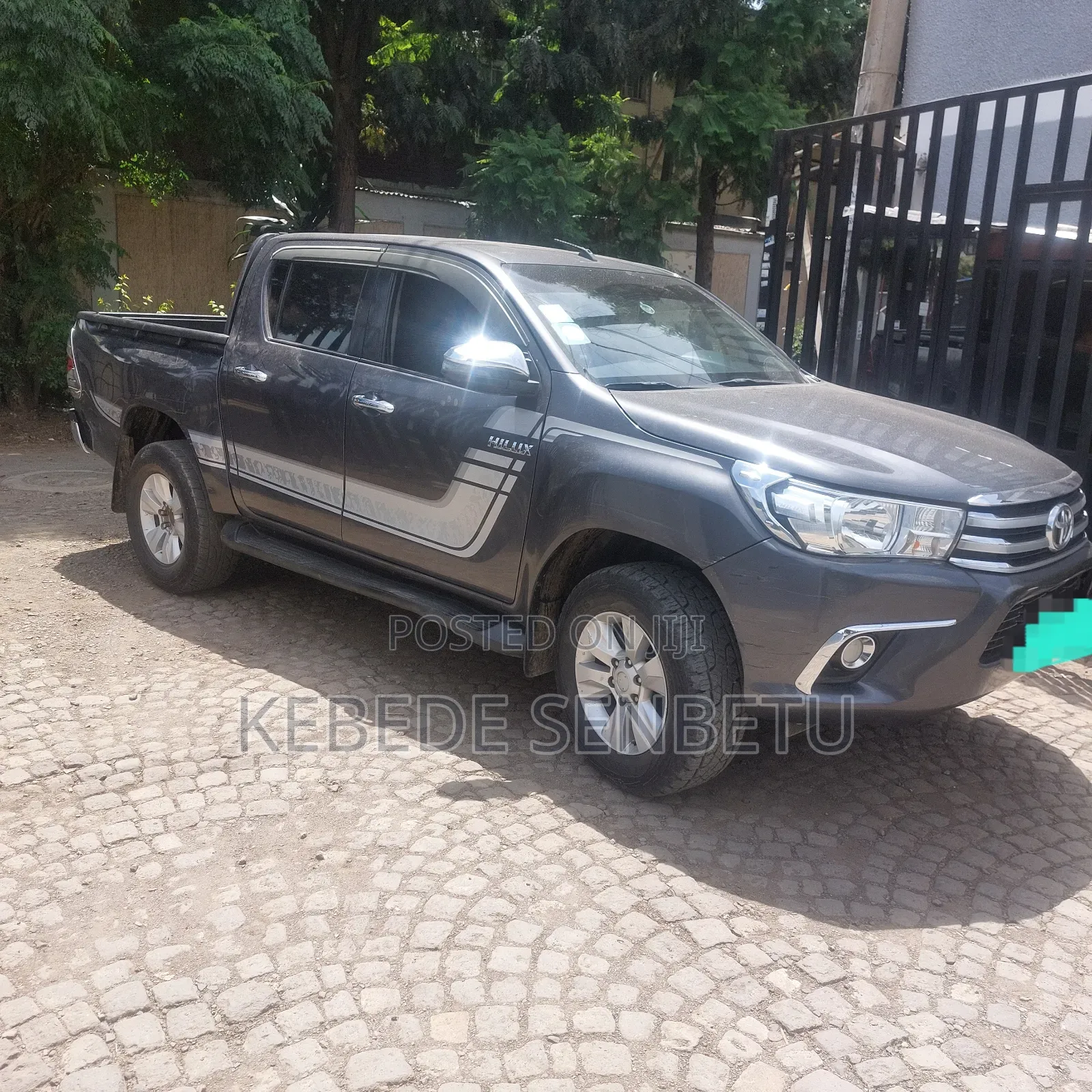 Toyota Hilux 2.4 Diesel 2020 Black