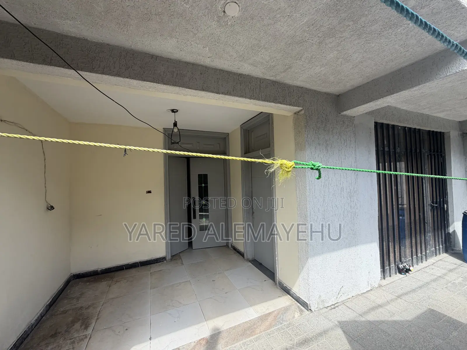 5bdrm House in Akaky Kaliti for sale