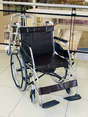 Manual复古wheelchair Foldable Andtoilet Chair 是否