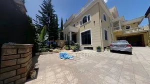 Furnished 8bdrm House in ሀያት ዞን, Bole for sale