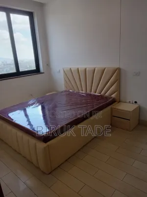 1.50 Bed (King Size) Leather Finishe