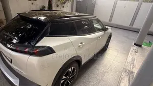 Peugeot 2008 2020 White