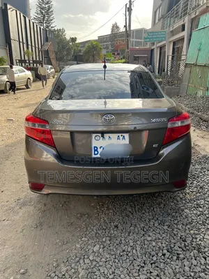 Toyota Yaris 2014 Gray