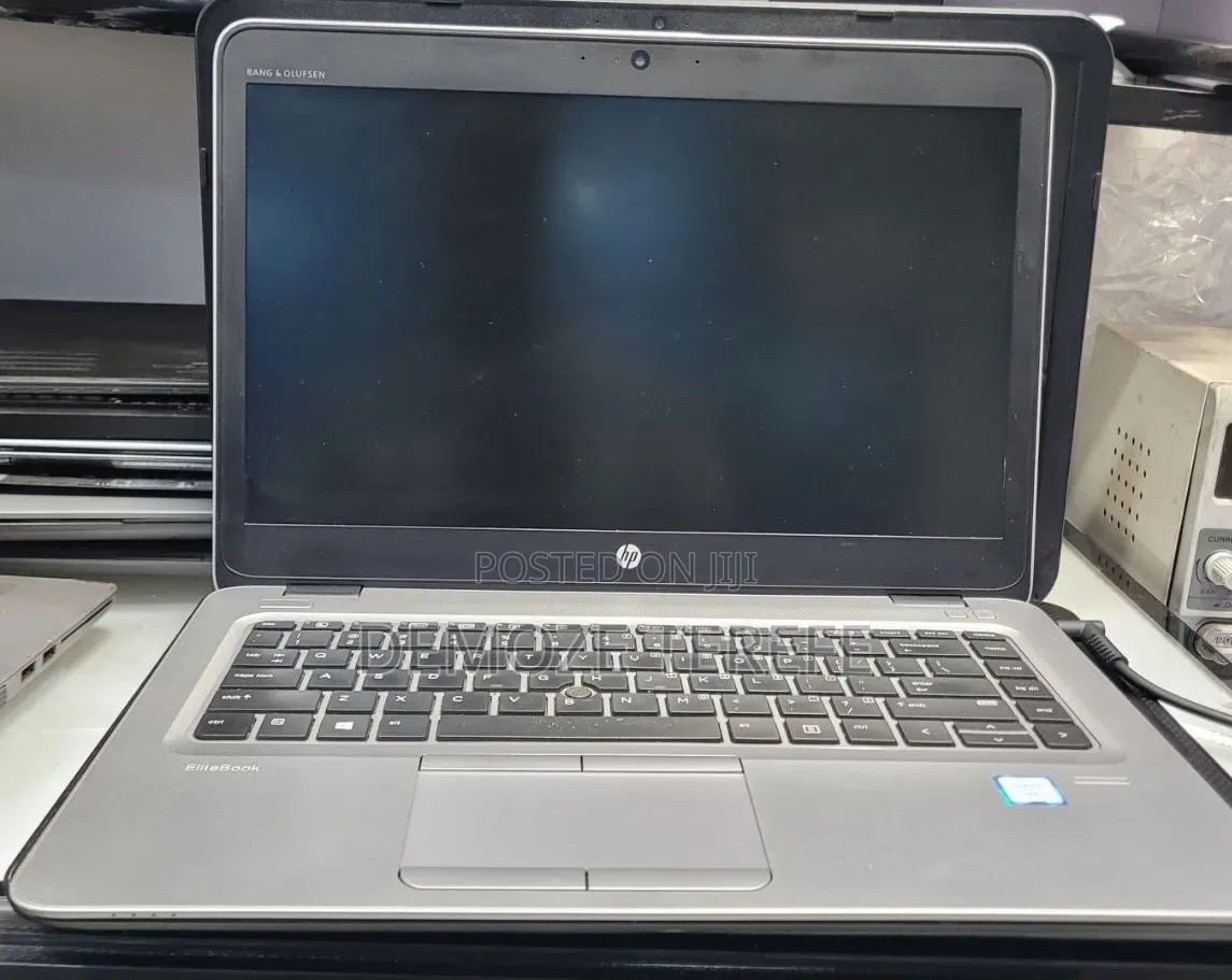 New Laptop HP EliteBook X360 1030 G3 8GB Intel Core i5 HDD 1T