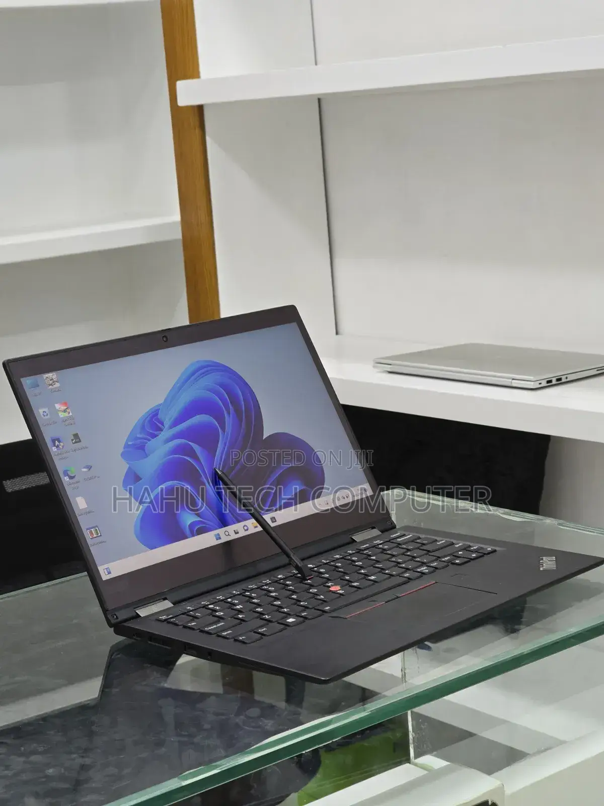 New Laptop Lenovo ThinkPad X390 Yoga 16GB Intel Core i5 SSD 512GB