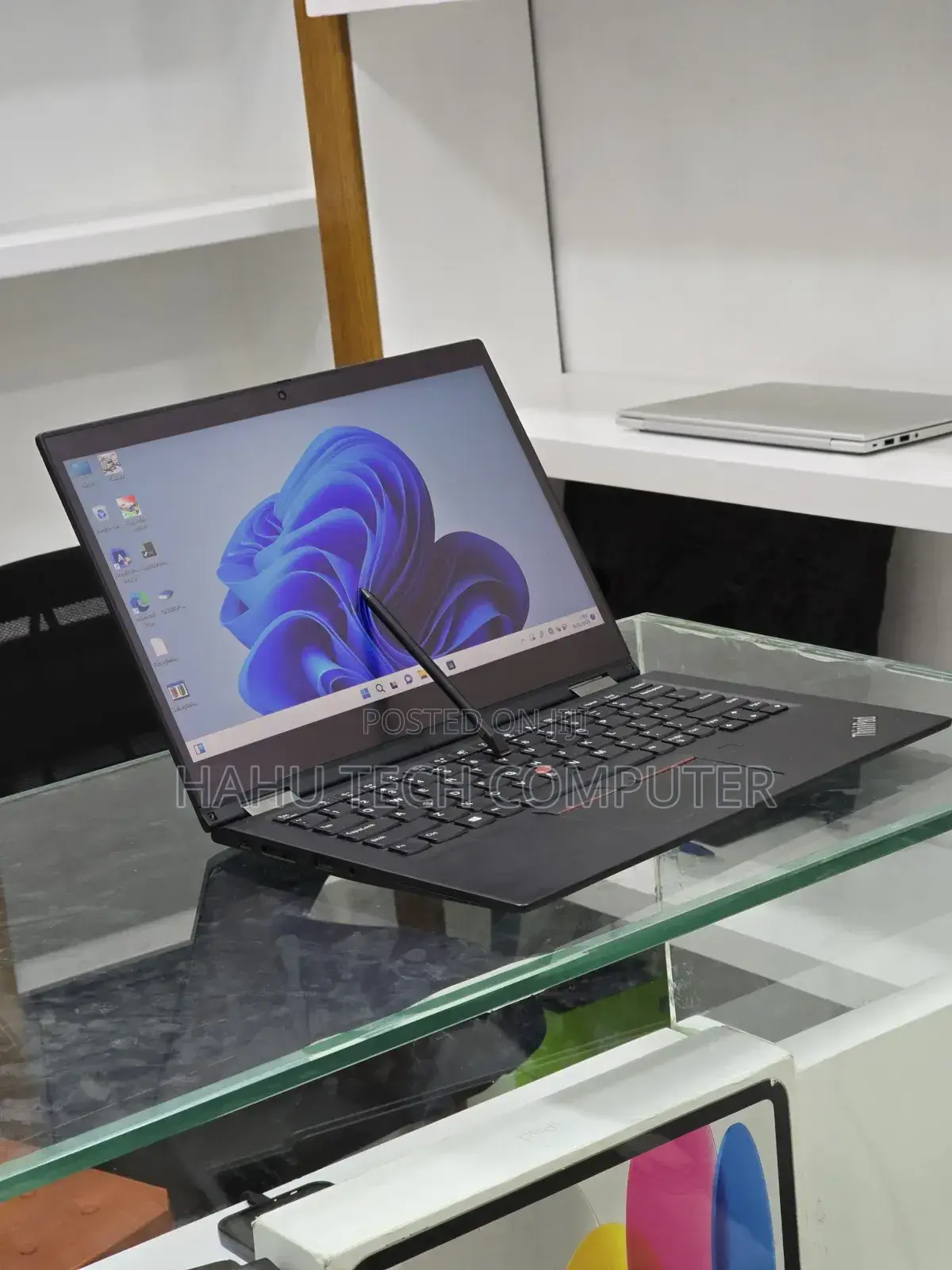 New Laptop Lenovo ThinkPad X390 Yoga 16GB Intel Core i5 SSD 512GB