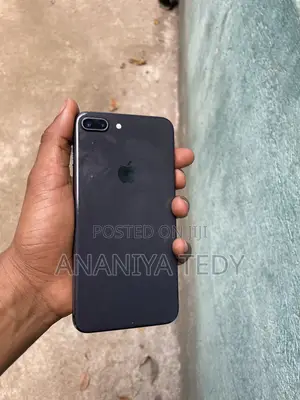 Apple iPhone 8 Plus 64 GB Black
