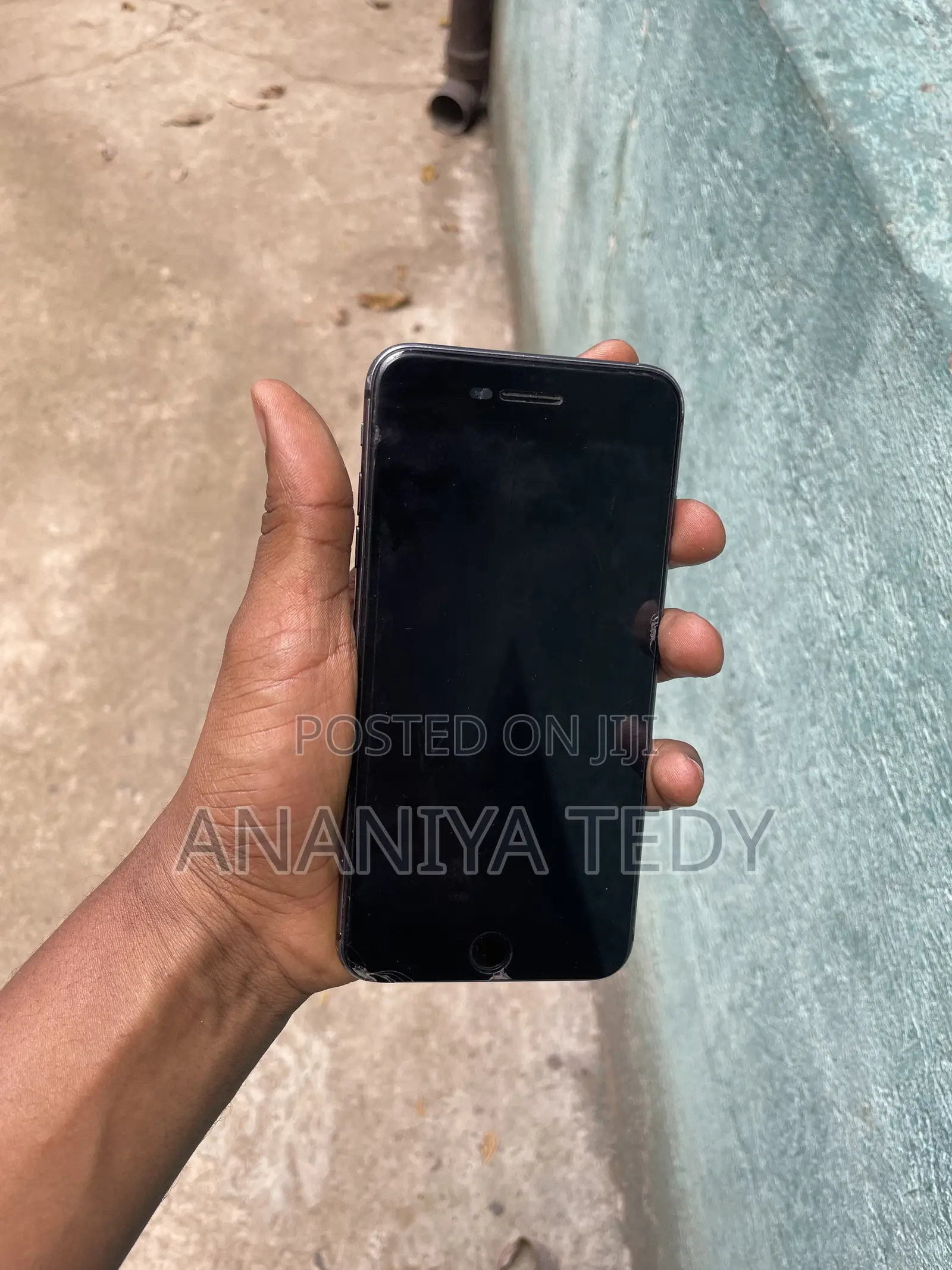 Apple iPhone 8 Plus 64 GB Black