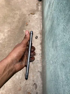 Apple iPhone 8 Plus 64 GB Black