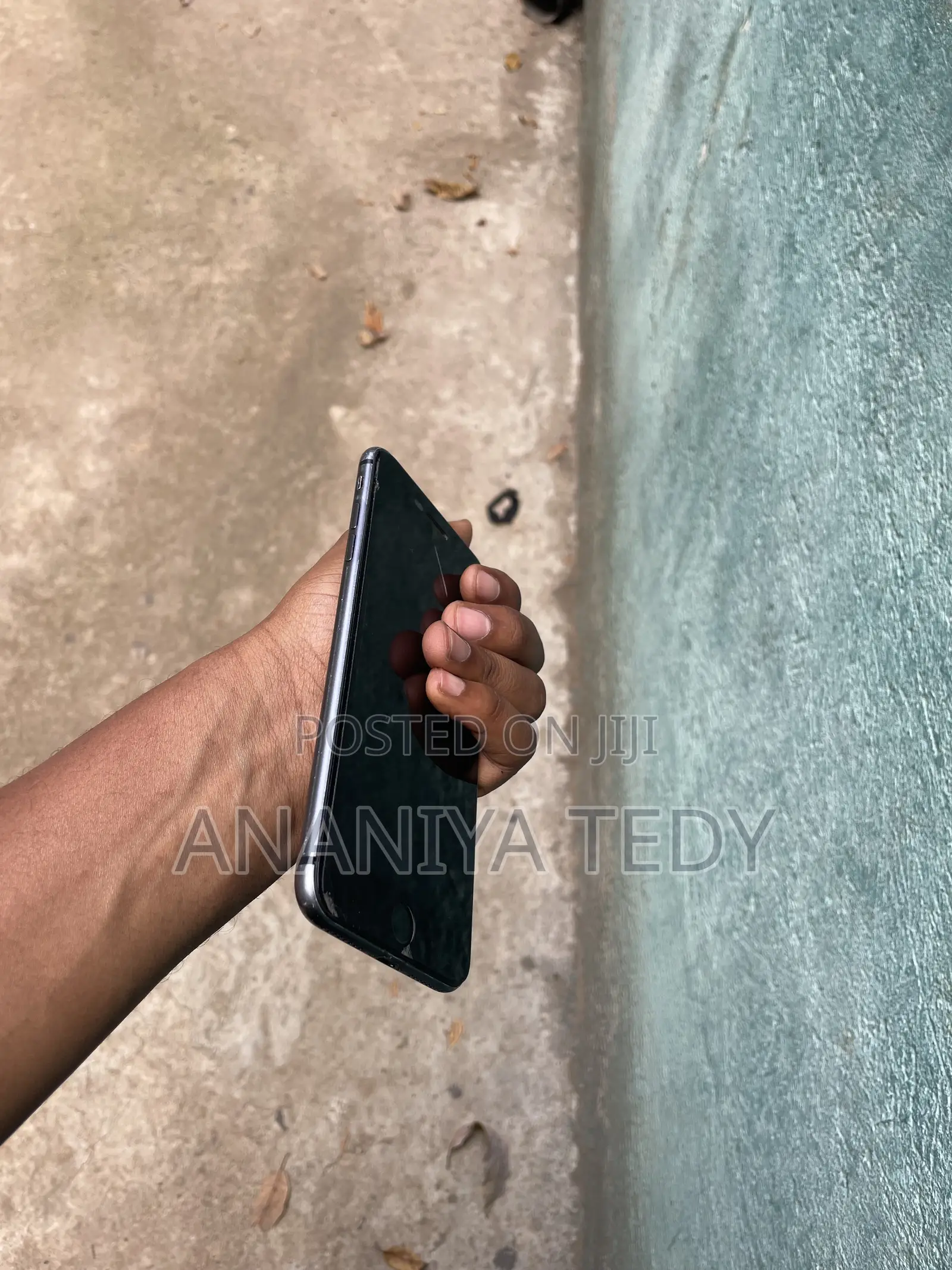 Apple iPhone 8 Plus 64 GB Black