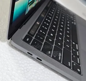 New Laptop Apple MacBook Pro 8GB Apple M2 SSD 256GB