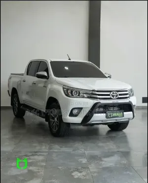 Toyota Hilux Rivo Pick Up (2016--2024)ቶዮታ ሀይሎክስ የፊትለፊት የግባር መስታወት