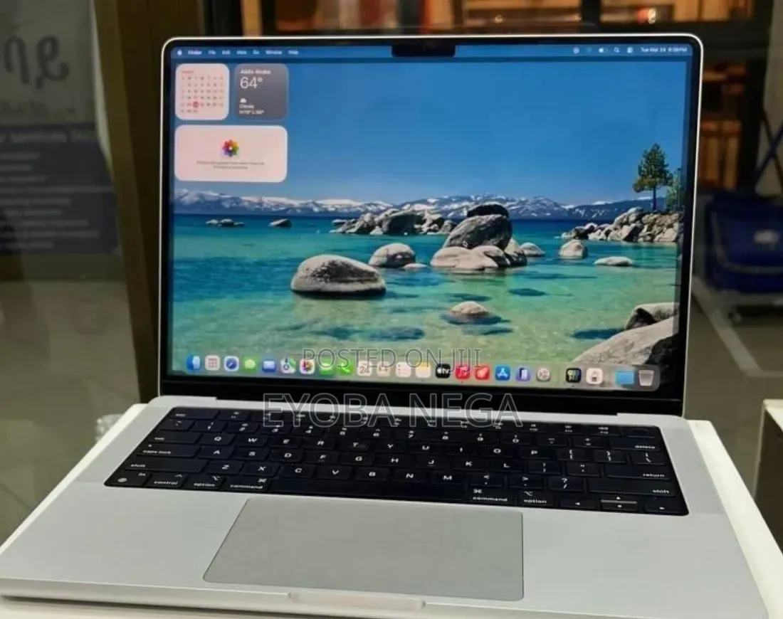 New Laptop Apple MacBook Air 2024 M3 15-inch 24GB Apple M3 SSD 512GB