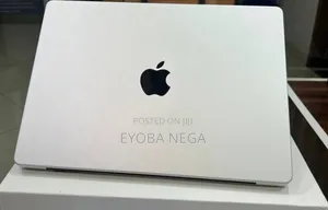 New Laptop Apple MacBook Air 2024 M3 15-inch 24GB Apple M3 SSD 512GB