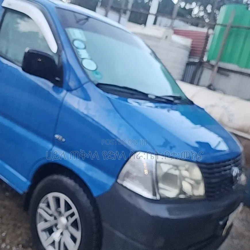 Toyota HiAce 2007 Blue