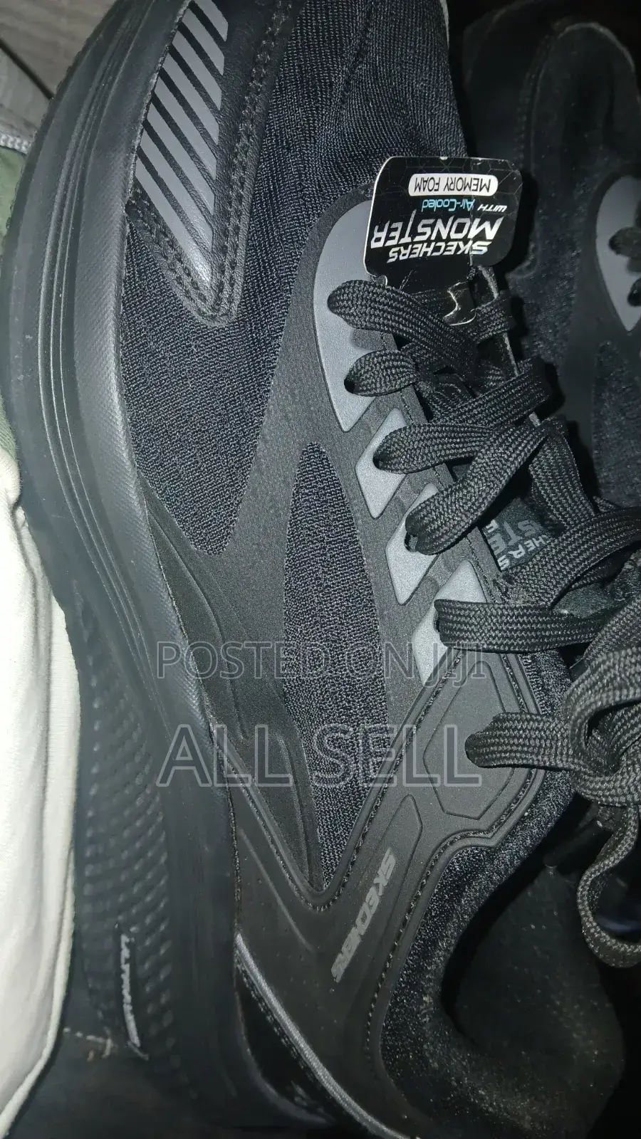 Skechers Highly Comgortable