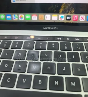 Laptop Apple MacBook Pro M1 16GB Apple M1 Pro SSD 256GB