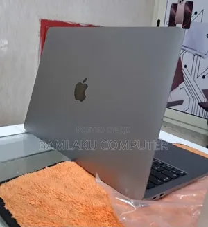 New Laptop Apple MacBook Air 2020 M1 16GB Apple M1 SSD 256GB