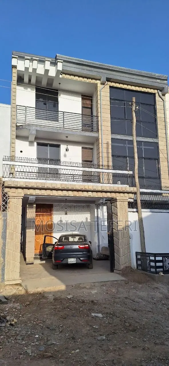 11bdrm House in Oromia-Finfinne for sale