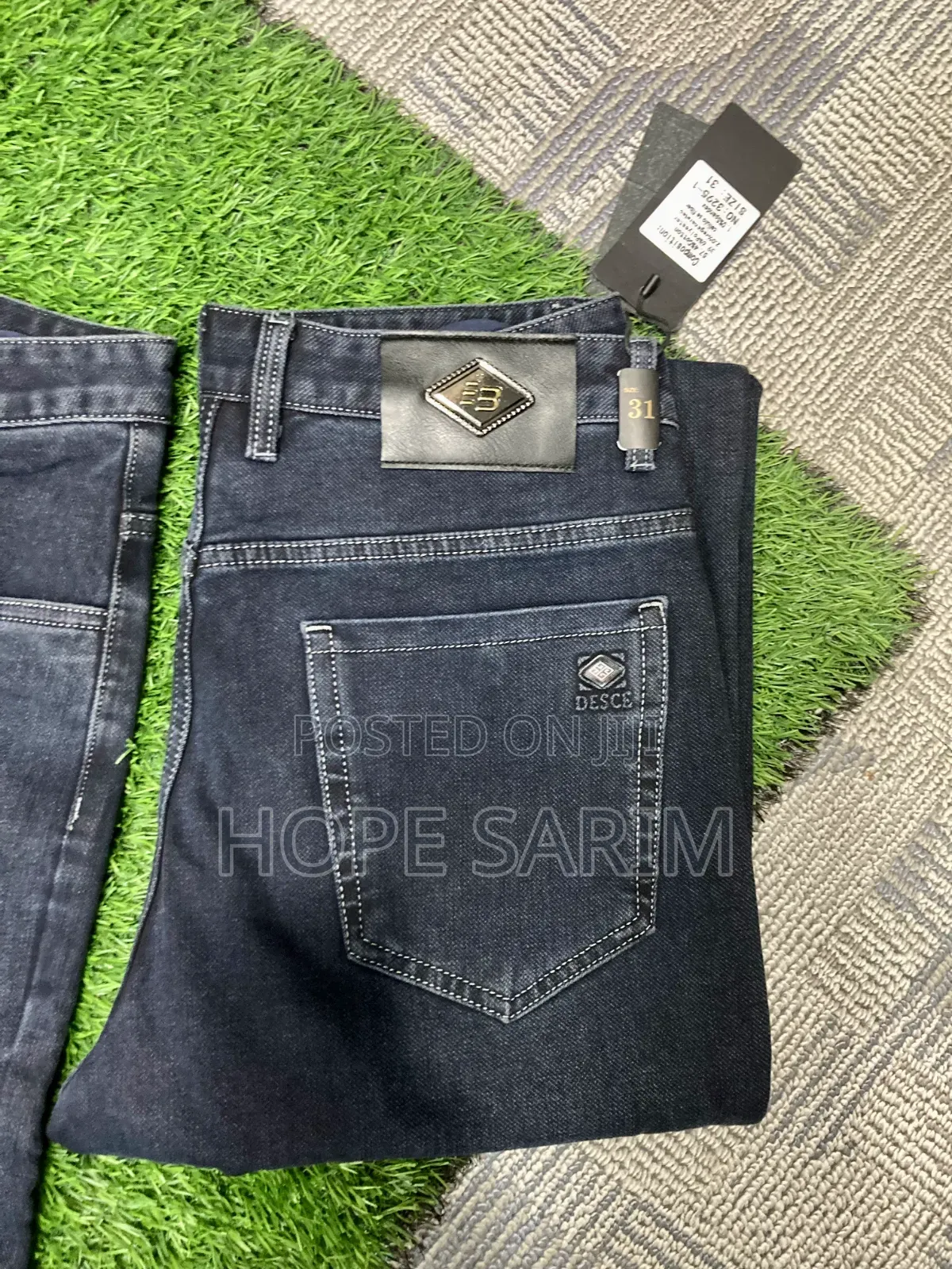 Men's Stylish Darkdenim Jeans - Desce •