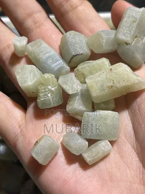 ምርጥ Yellow Sapphire Price Per Cart/Gram