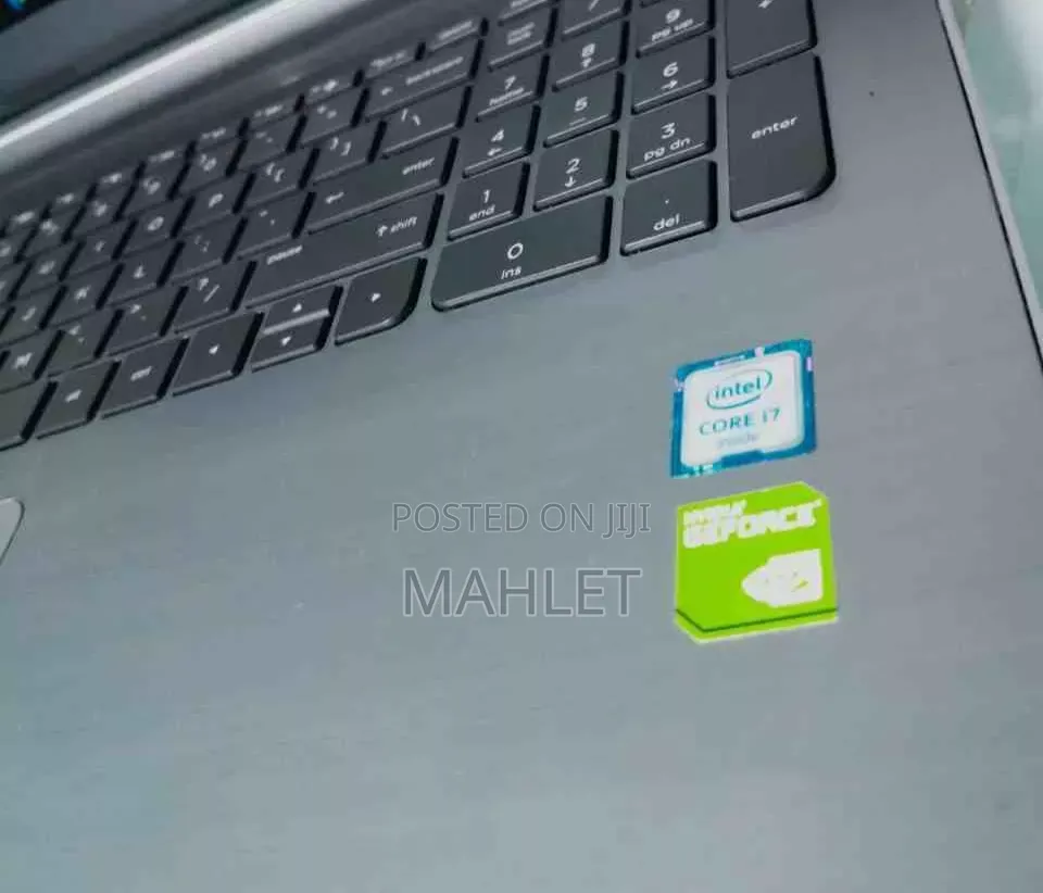 New Laptop HP Envy X360 8GB Intel Core i7 SSD 512GB