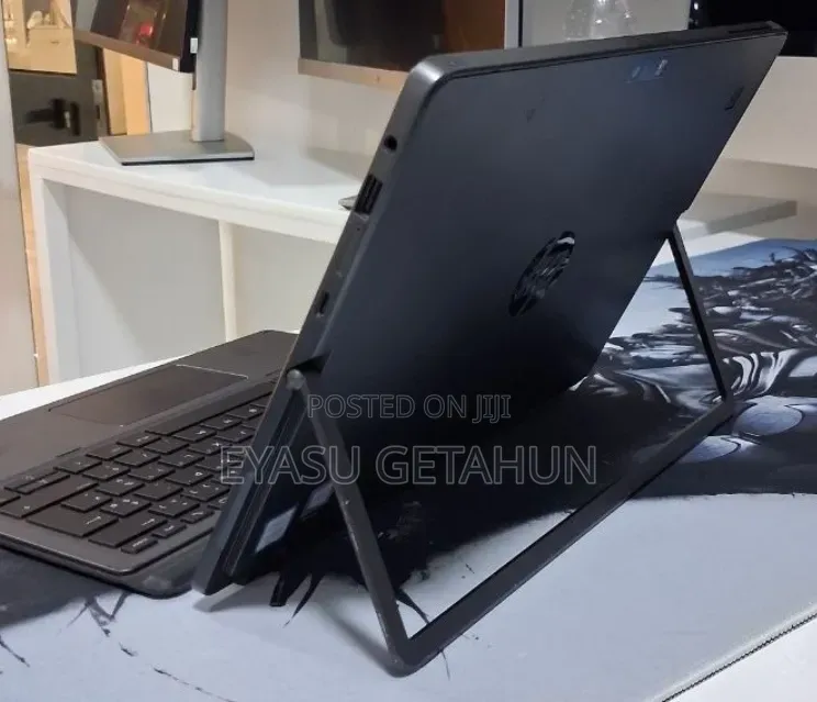 New Laptop HP Elite X2 1012 8GB Intel Core i5 SSD 256GB
