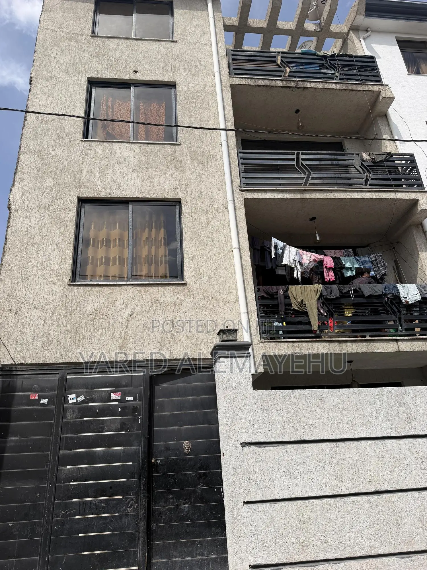 5bdrm House in Akaky Kaliti for sale