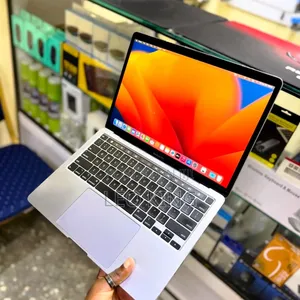 Laptop Apple MacBook Pro 2020 8GB Intel Core i5 SSD 512GB