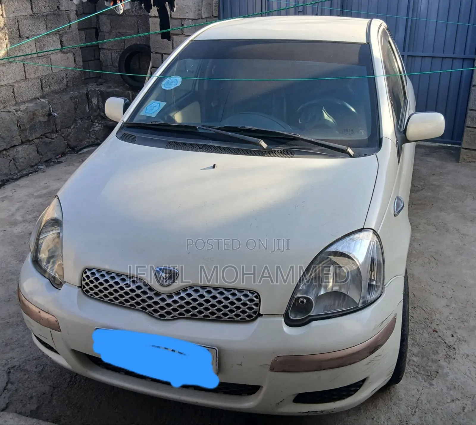 Toyota Vitz 2004 White