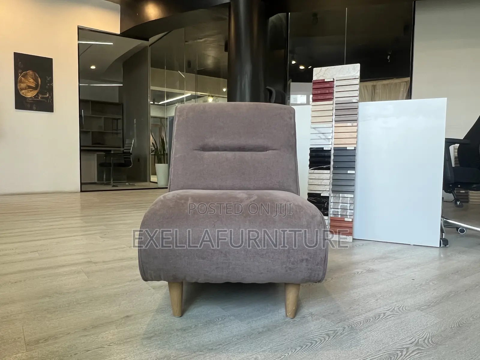 Guest Chair | ገስት ቼር |