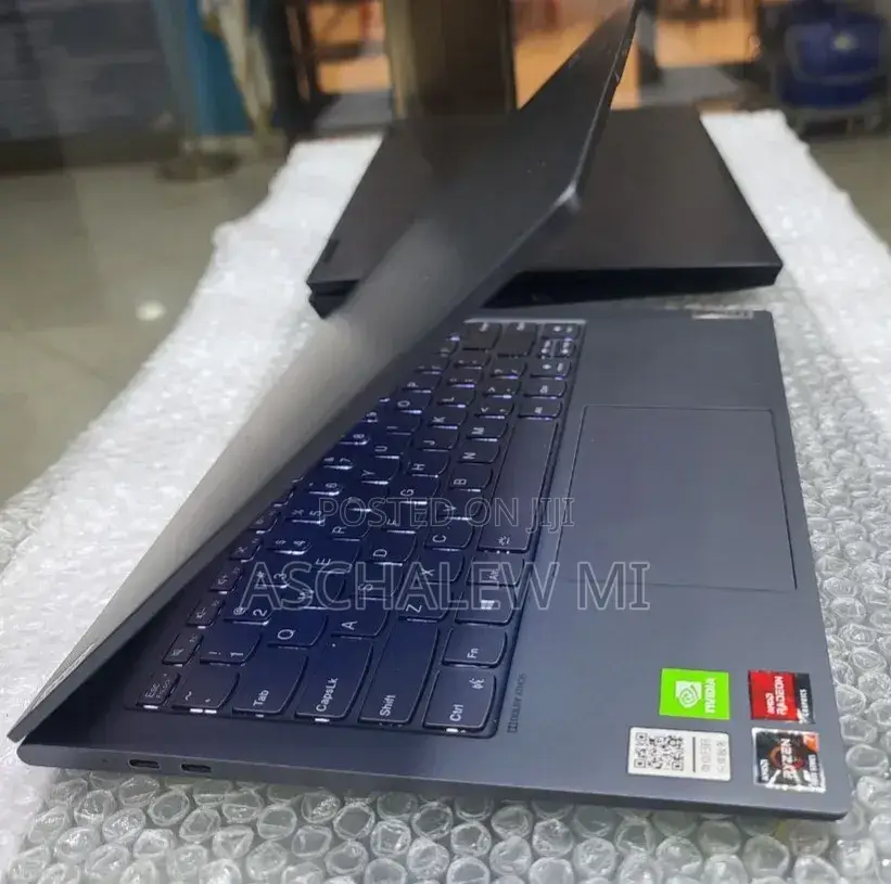 New Laptop Lenovo Yoga 2 16GB AMD Ryzen 7 SSD 512GB