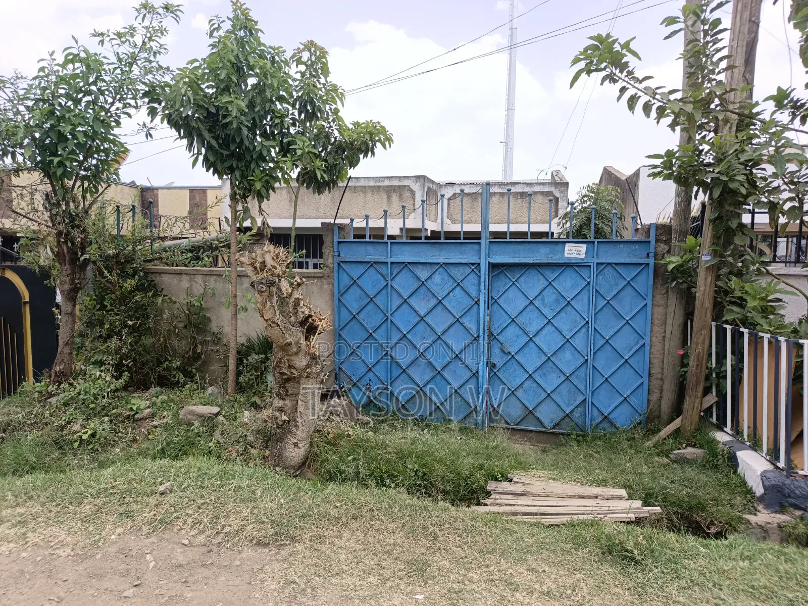 2bdrm Villa in Addis Ababa Semit, Bole for sale