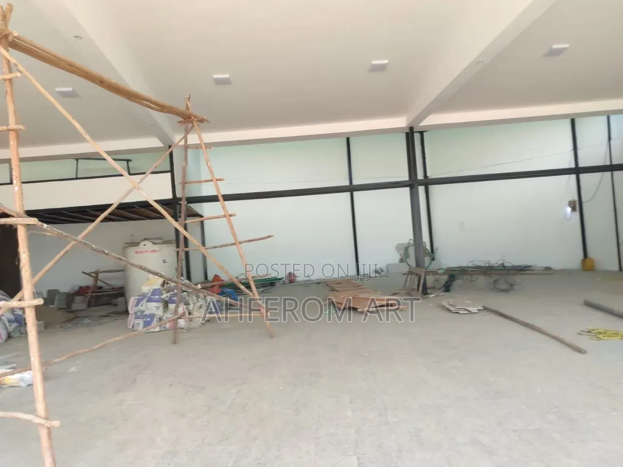Car Show Room for Rent