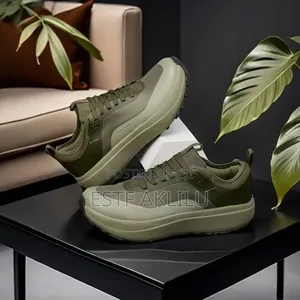 Svtan Trail Sneakers