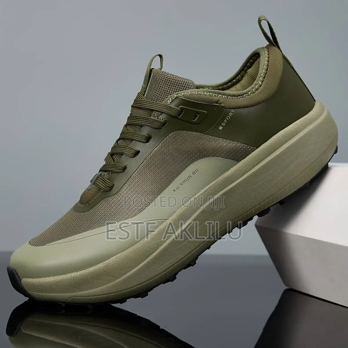 Svtan Trail Sneakers