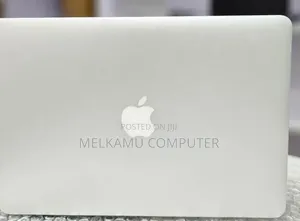 New Laptop Apple MacBook Air 8GB Intel Core i7 SSD 512GB