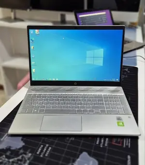 New Laptop HP Pavilion 15 8GB Intel Core i5 SSD 256GB