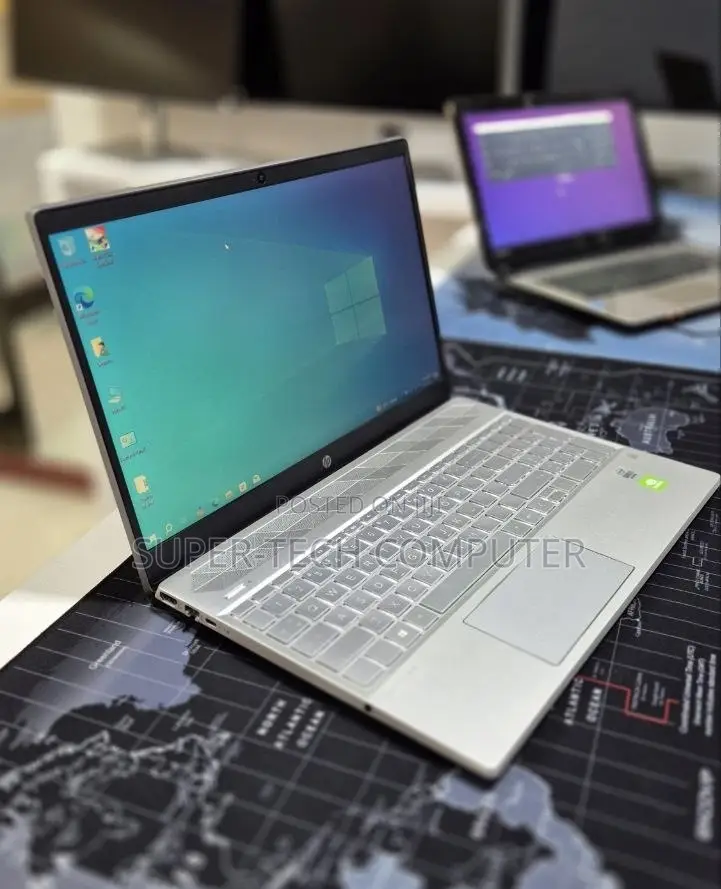 New Laptop HP Pavilion 15 8GB Intel Core i5 SSD 256GB