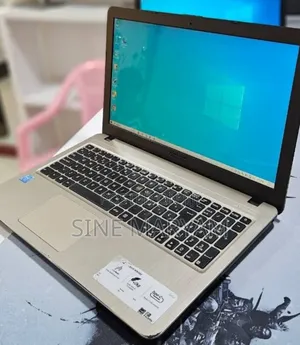 Laptop Asus X540LA 4GB Intel Celeron HDD 1T