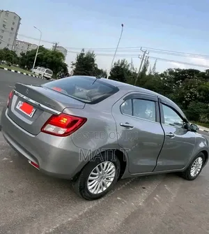 Suzuki Dzire 2022 Gray