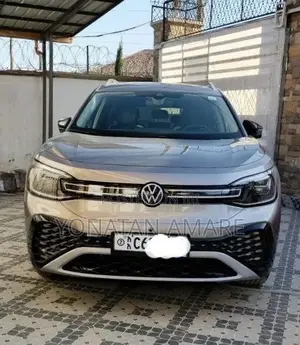 Volkswagen ID.6 2025 Gold