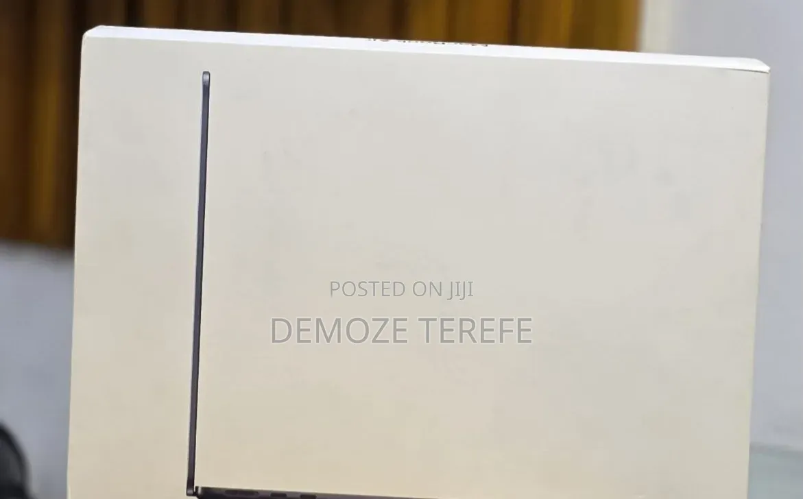 New Laptop Apple MacBook Air 2026 M5 13-inch 16GB Apple M5 SSD 512GB