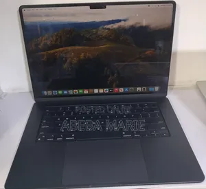 New Laptop Apple MacBook Air 2024 M3 15-inch 16GB Apple M3 SSD 256GB