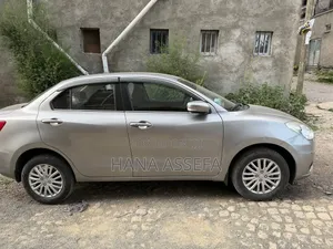 Suzuki Dzire 2023 Silver