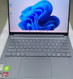 New Laptop Lenovo Yoga 7i 16GB Intel Core i7 SSD 512GB